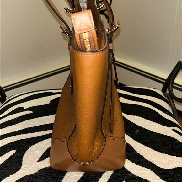 MICHAEL KORS Tan Pebbled Leather Double-Handle Tote - Picture 6 of 6